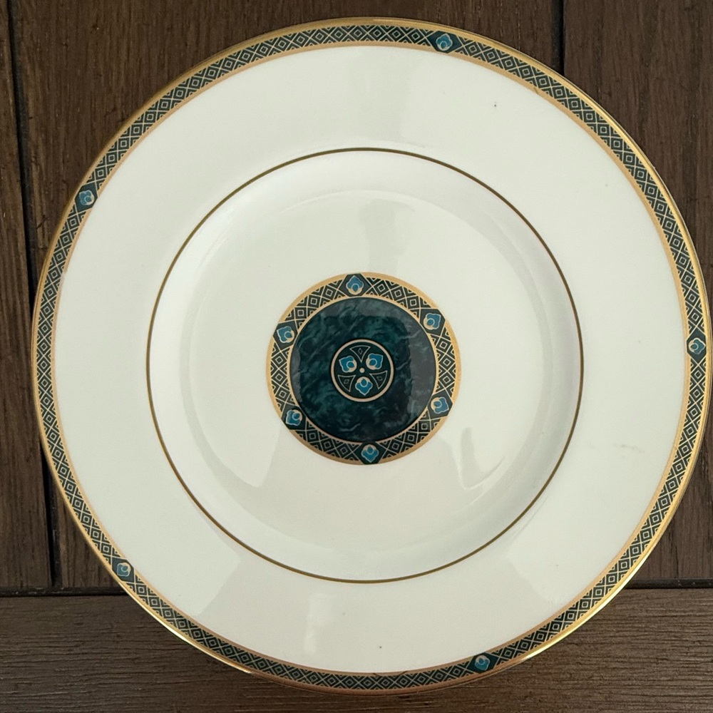 Royal Doulton China - Biltmore 5 piece setting for 4 - Picture 4 of 8